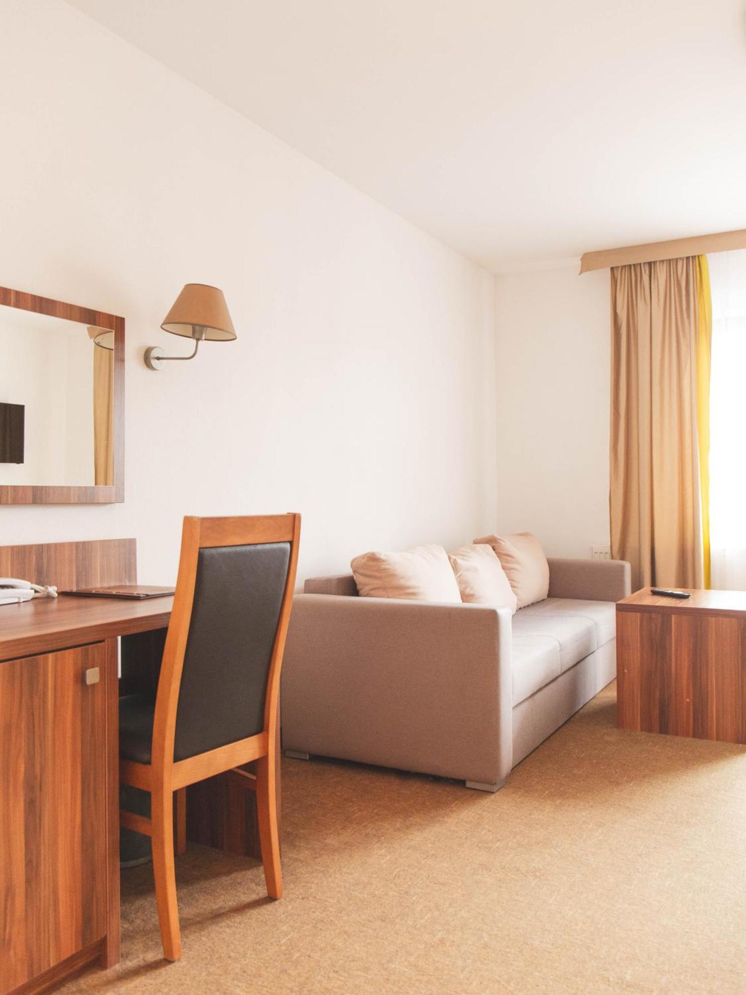 וגיירסקה גורקה Hotel Beskidian מראה חיצוני תמונה
