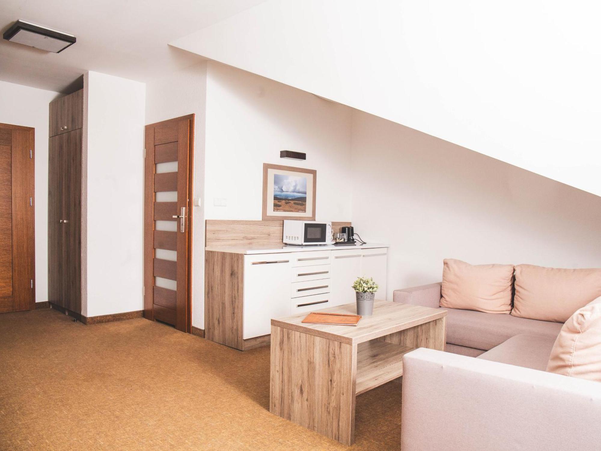 וגיירסקה גורקה Hotel Beskidian מראה חיצוני תמונה